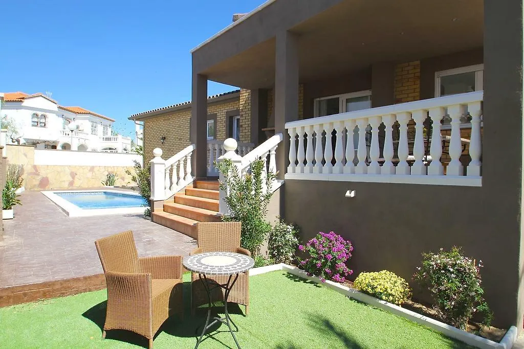 Arenda Villa Flandes Pino Alto Miami Playa