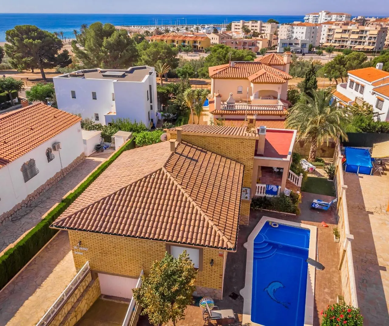 ARENDA Villa Flandes Pino Alto Miami Playa Spagna